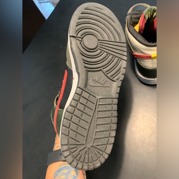 RARE SZ 4 PREOWNED (worn once) NIKE DUNK HIGH PRO SB BOBA FETT (not in OG box) - Picture 2 of 7